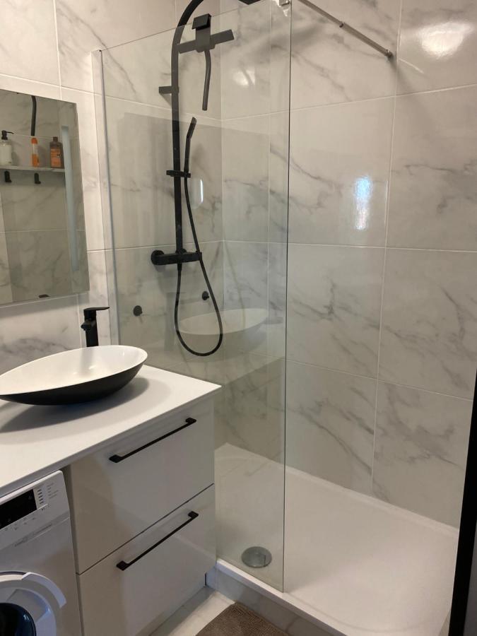 Appt T2 Proche Gare De Beziers Impasse Fay Apartment Екстериор снимка
